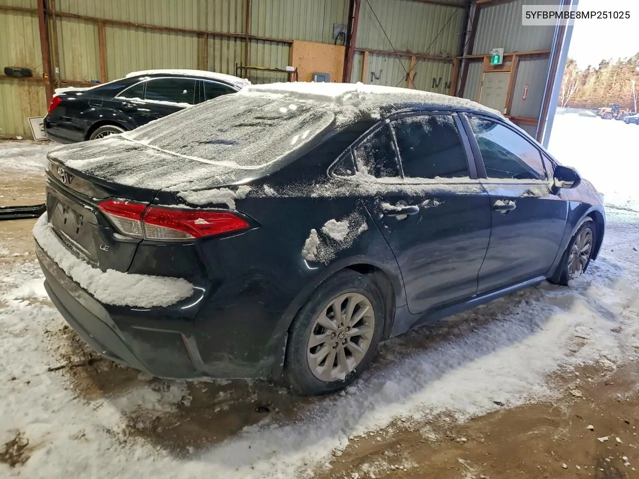5YFBPMBE8MP251025 2021 Toyota Corolla Le