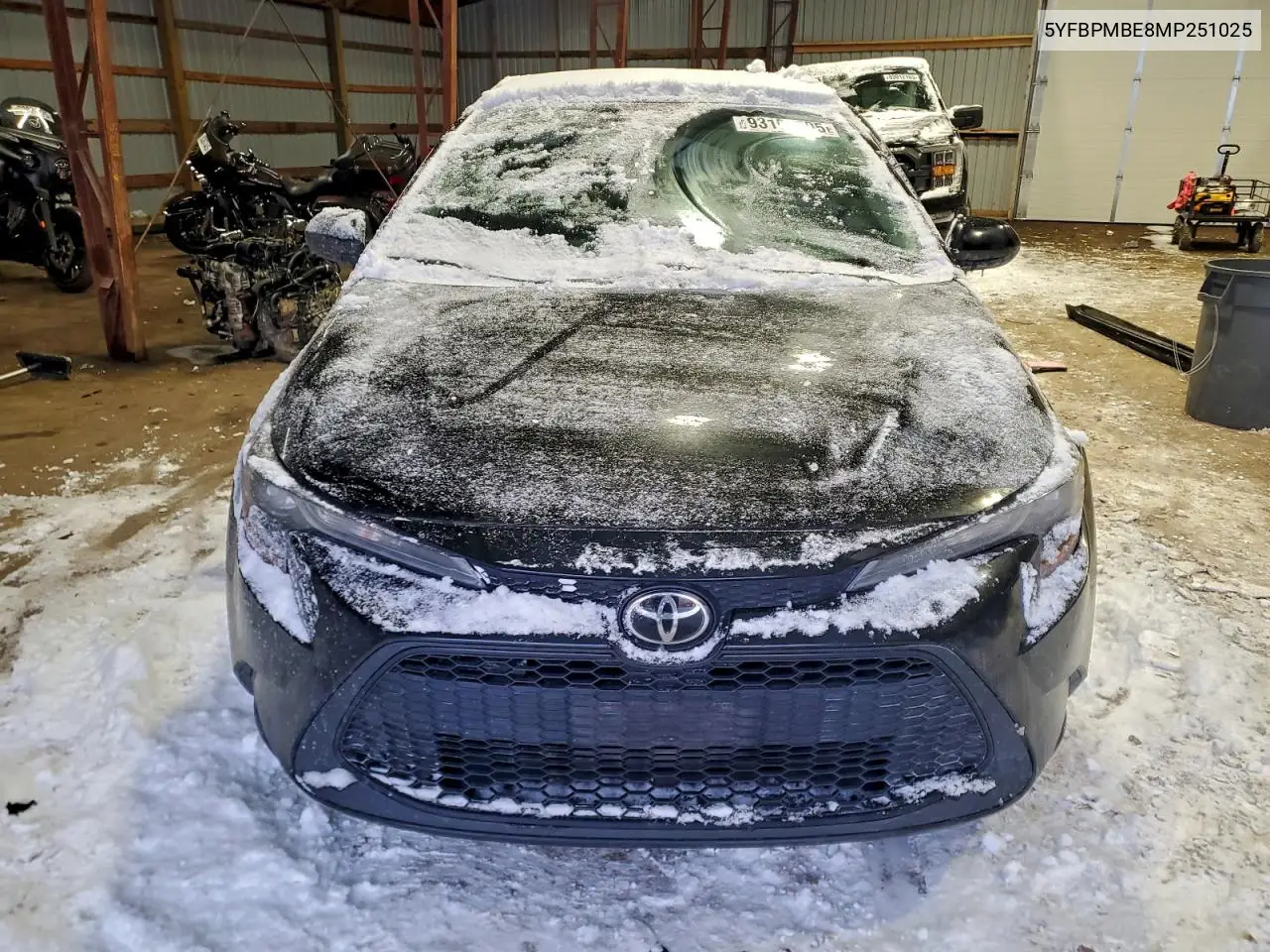 5YFBPMBE8MP251025 2021 Toyota Corolla Le