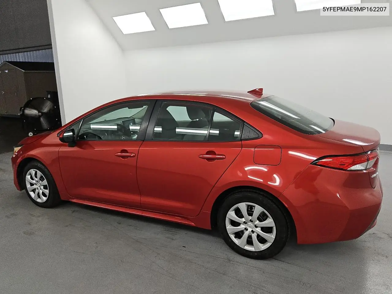 5YFEPMAE9MP162207 2021 Toyota Corolla Le