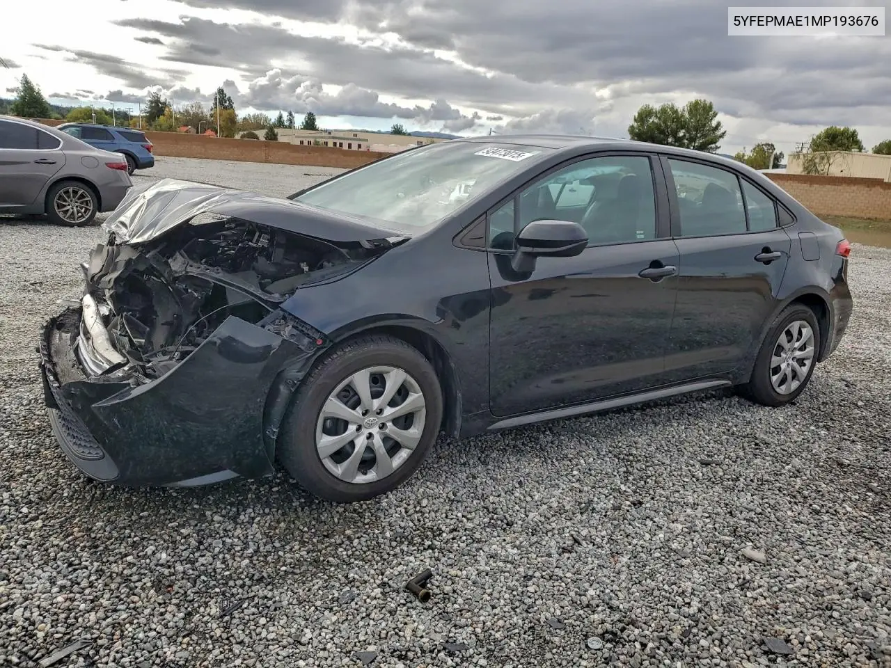 5YFEPMAE1MP193676 2021 Toyota Corolla Le