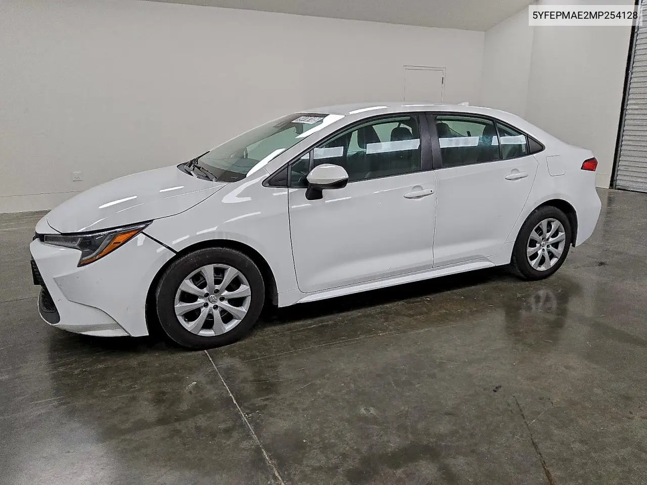 5YFEPMAE2MP254128 2021 Toyota Corolla Le