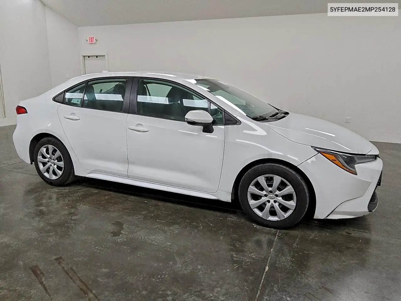 5YFEPMAE2MP254128 2021 Toyota Corolla Le