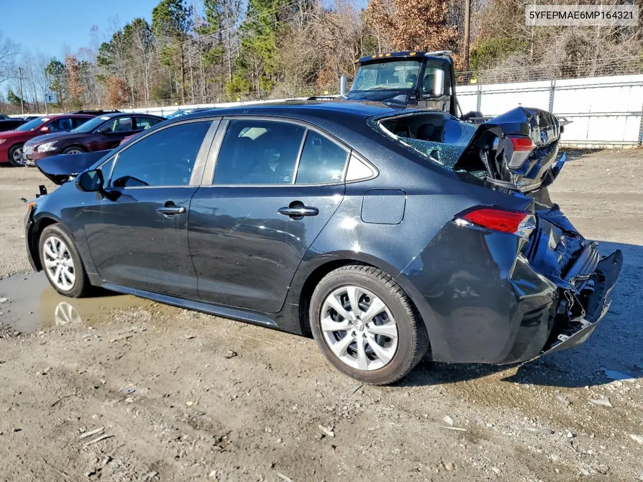 5YFEPMAE6MP164321 2021 Toyota Corolla Le