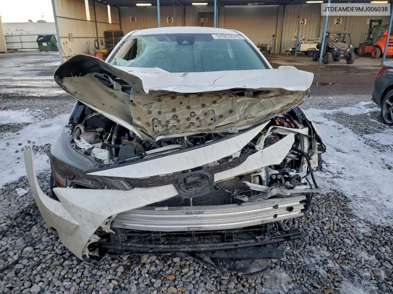 JTDEAMDE9MJ006038 2021 Toyota Corolla Le