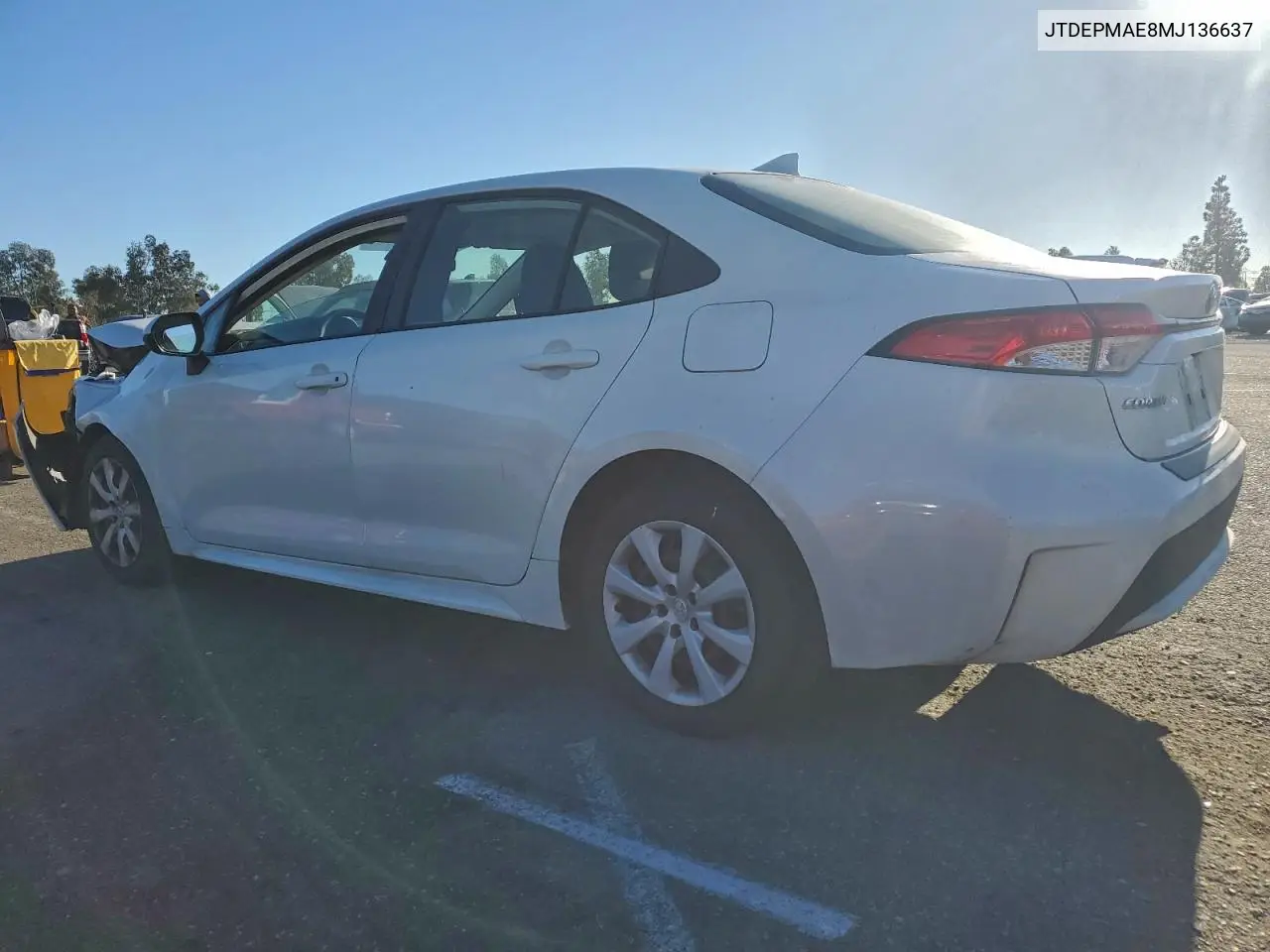 JTDEPMAE8MJ136637 2021 Toyota Corolla Le