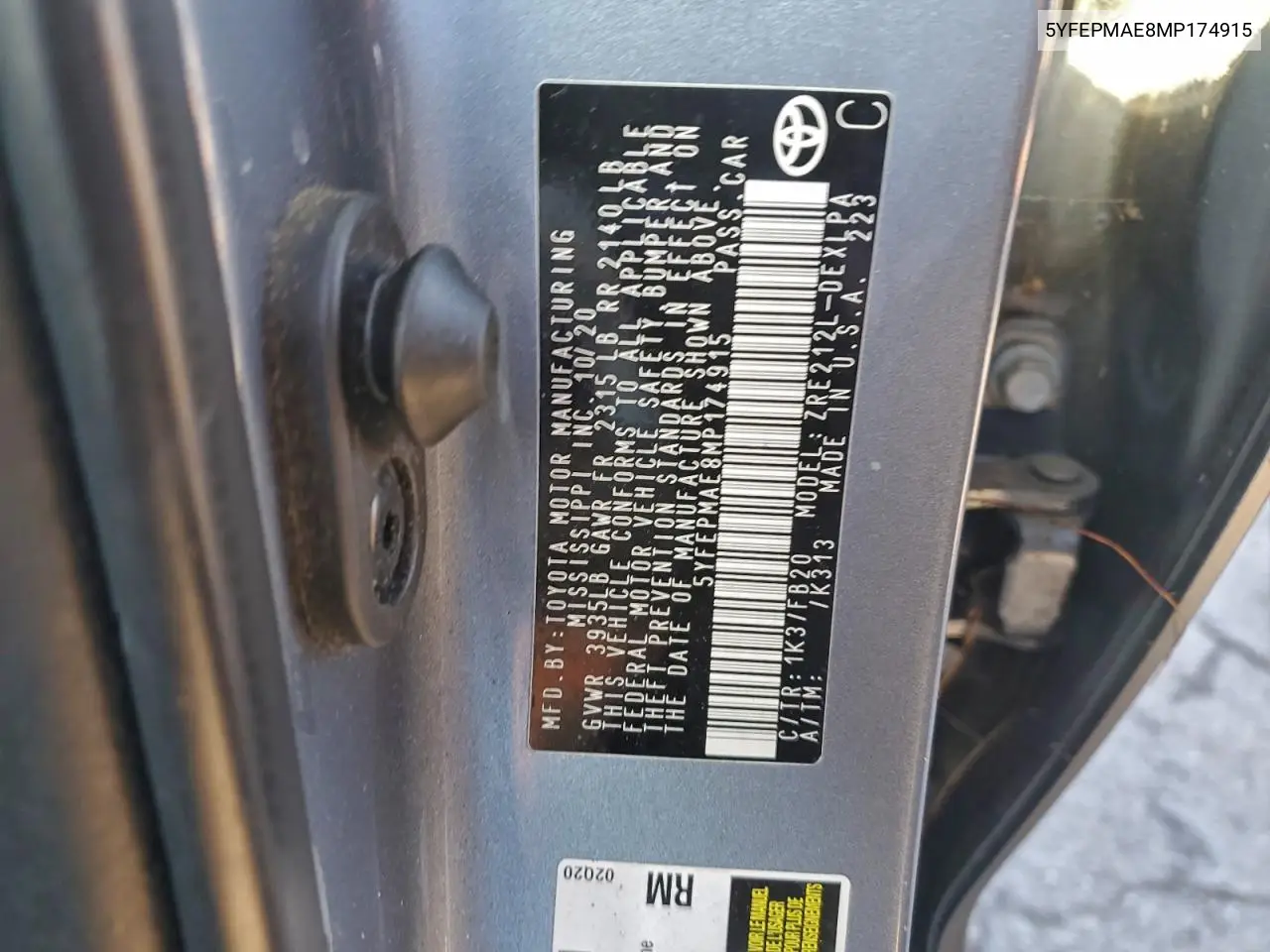 5YFEPMAE8MP174915 2021 Toyota Corolla Le
