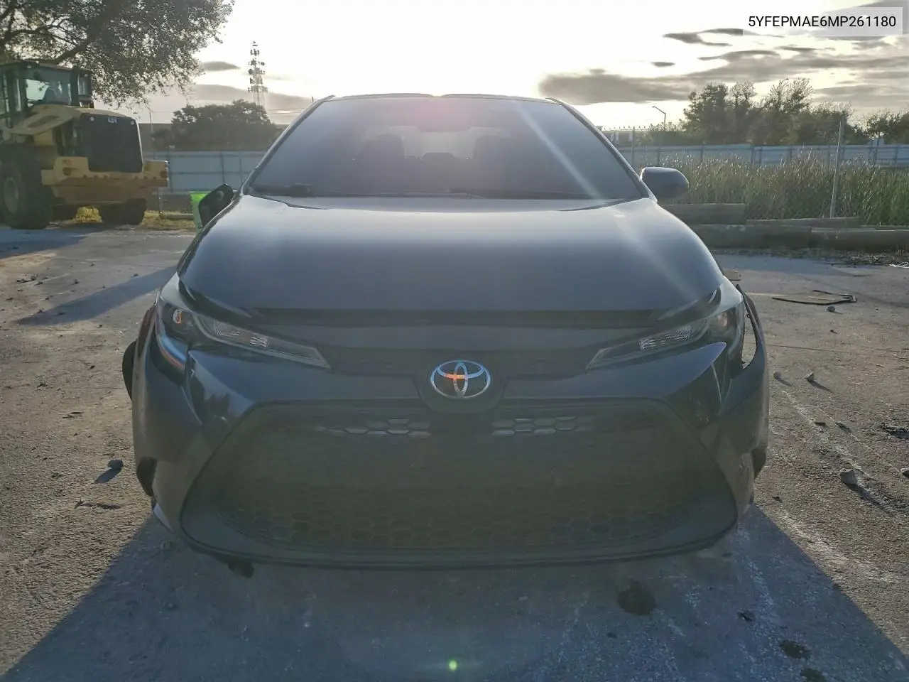 5YFEPMAE6MP261180 2021 Toyota Corolla Le
