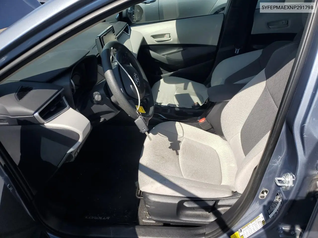 5YFEPMAEXNP291798 2022 Toyota Corolla Le