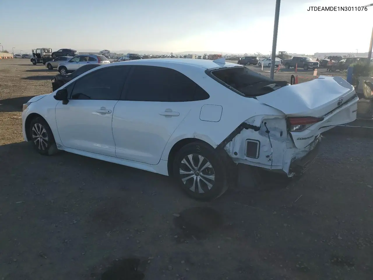 JTDEAMDE1N3011076 2022 Toyota Corolla Le