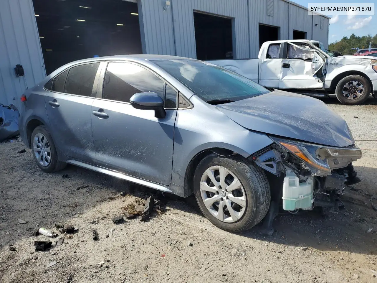 5YFEPMAE9NP371870 2022 Toyota Corolla Le
