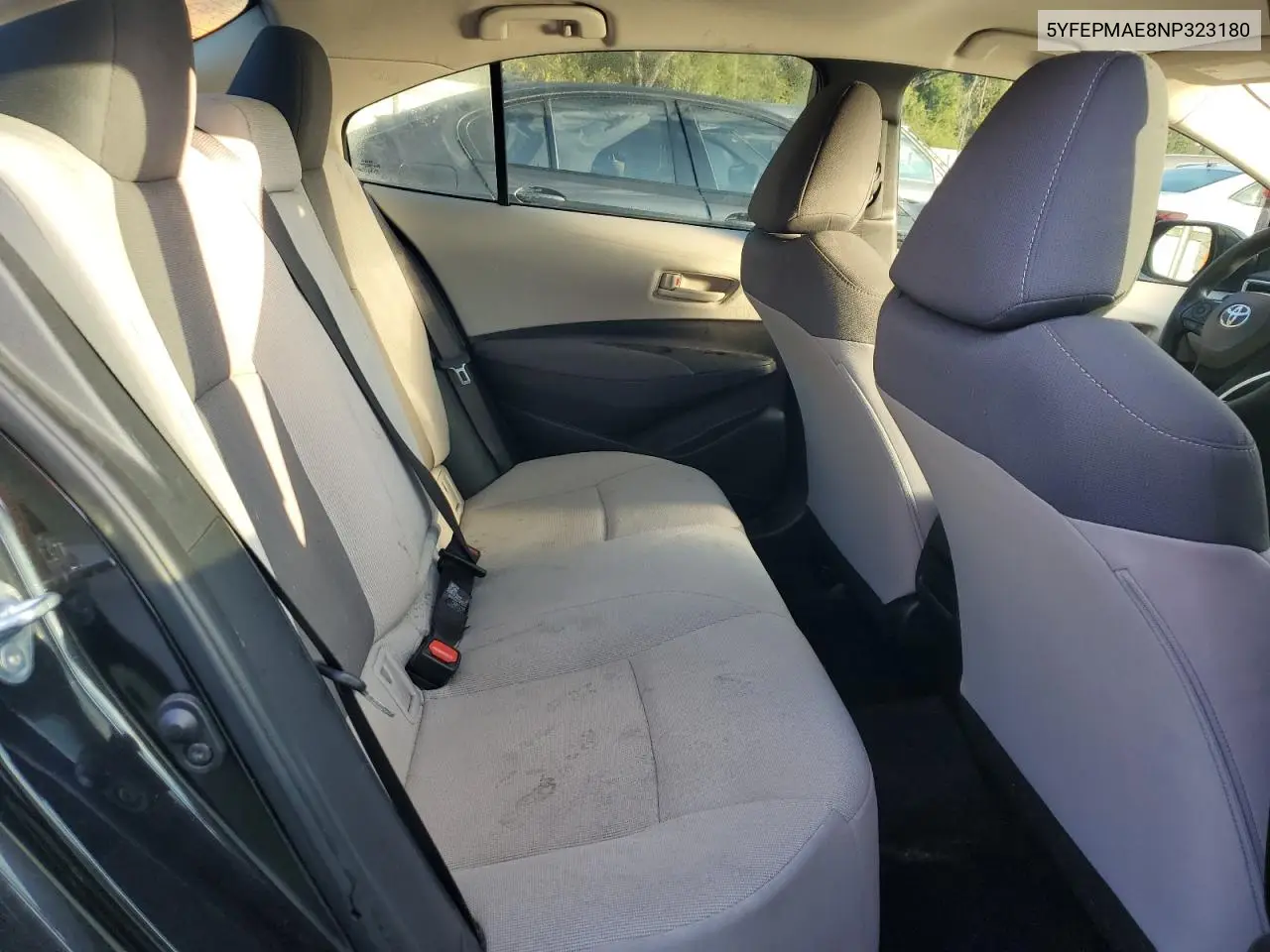 5YFEPMAE8NP323180 2022 Toyota Corolla Le