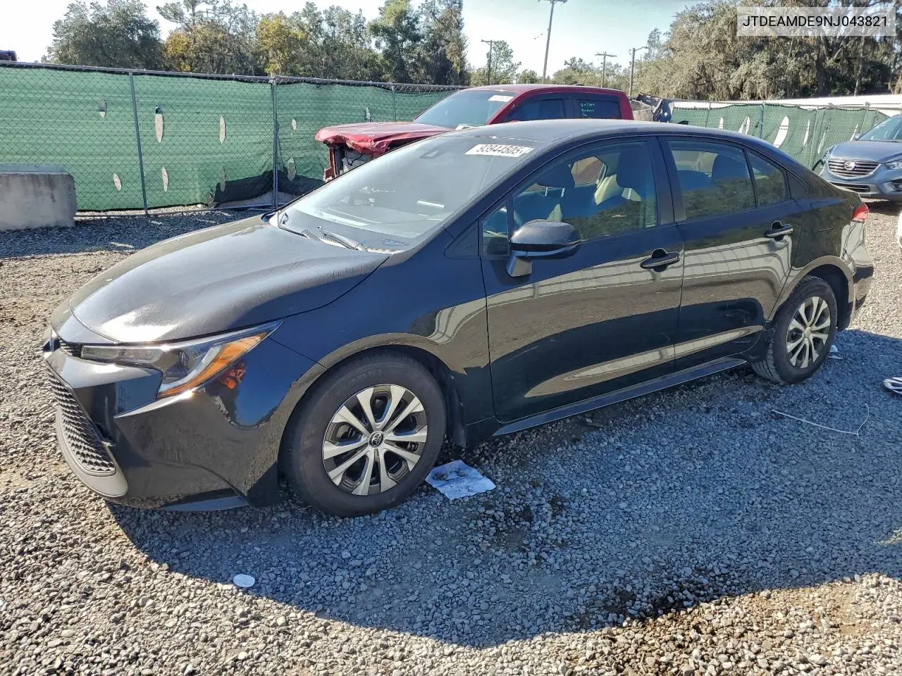 JTDEAMDE9NJ043821 2022 Toyota Corolla Le
