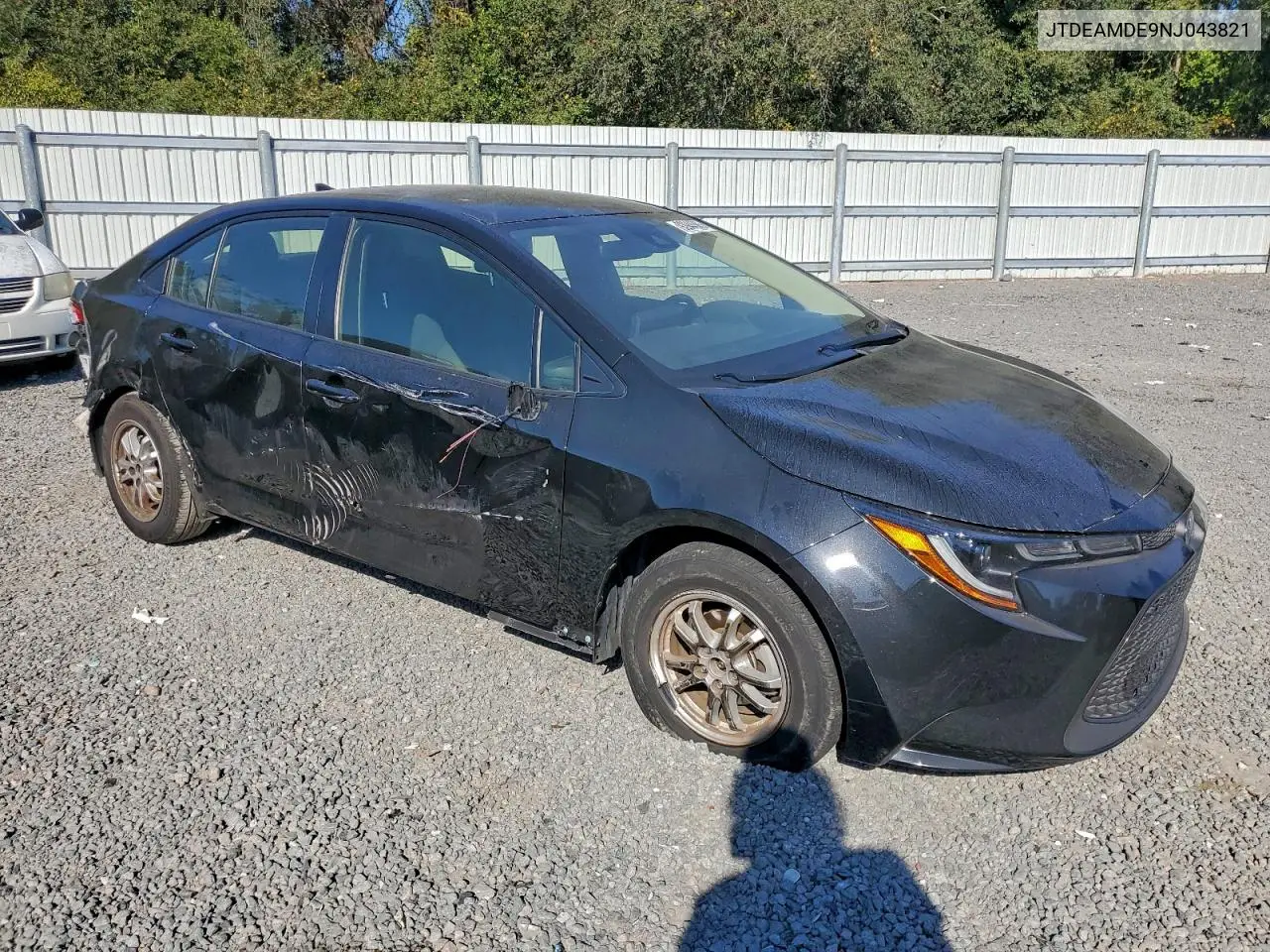 JTDEAMDE9NJ043821 2022 Toyota Corolla Le