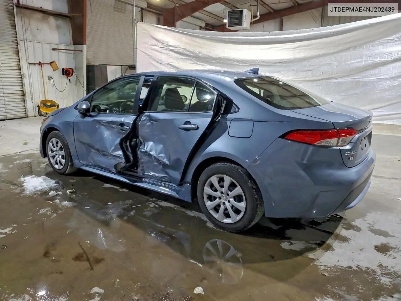 JTDEPMAE4NJ202439 2022 Toyota Corolla Le