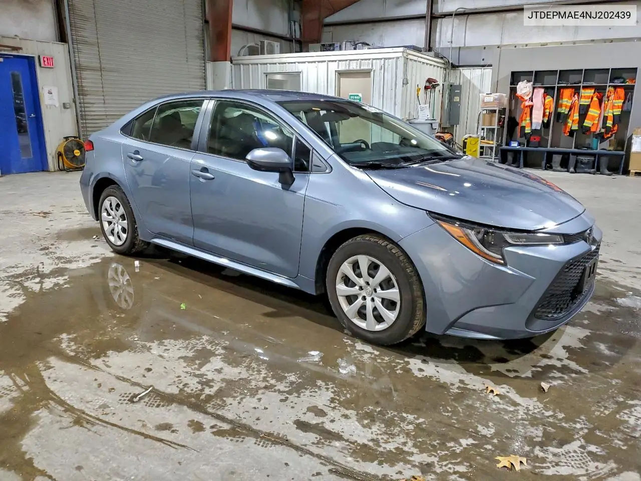 JTDEPMAE4NJ202439 2022 Toyota Corolla Le