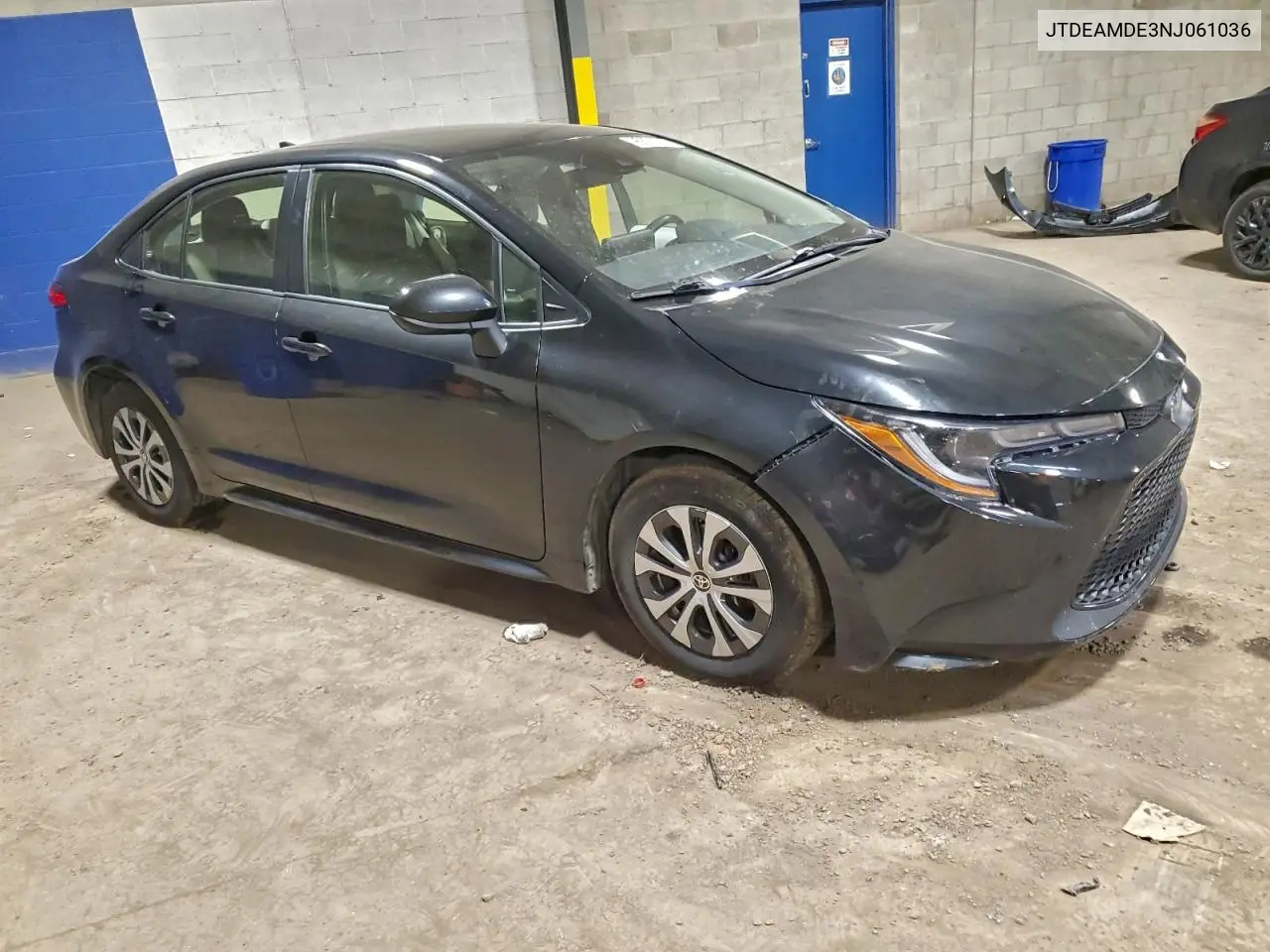 JTDEAMDE3NJ061036 2022 Toyota Corolla Le