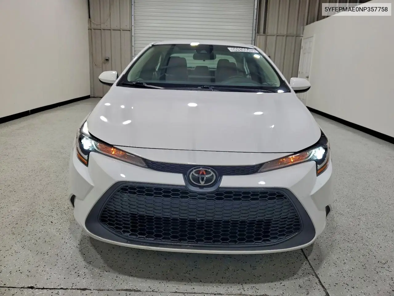 5YFEPMAE0NP357758 2022 Toyota Corolla Le