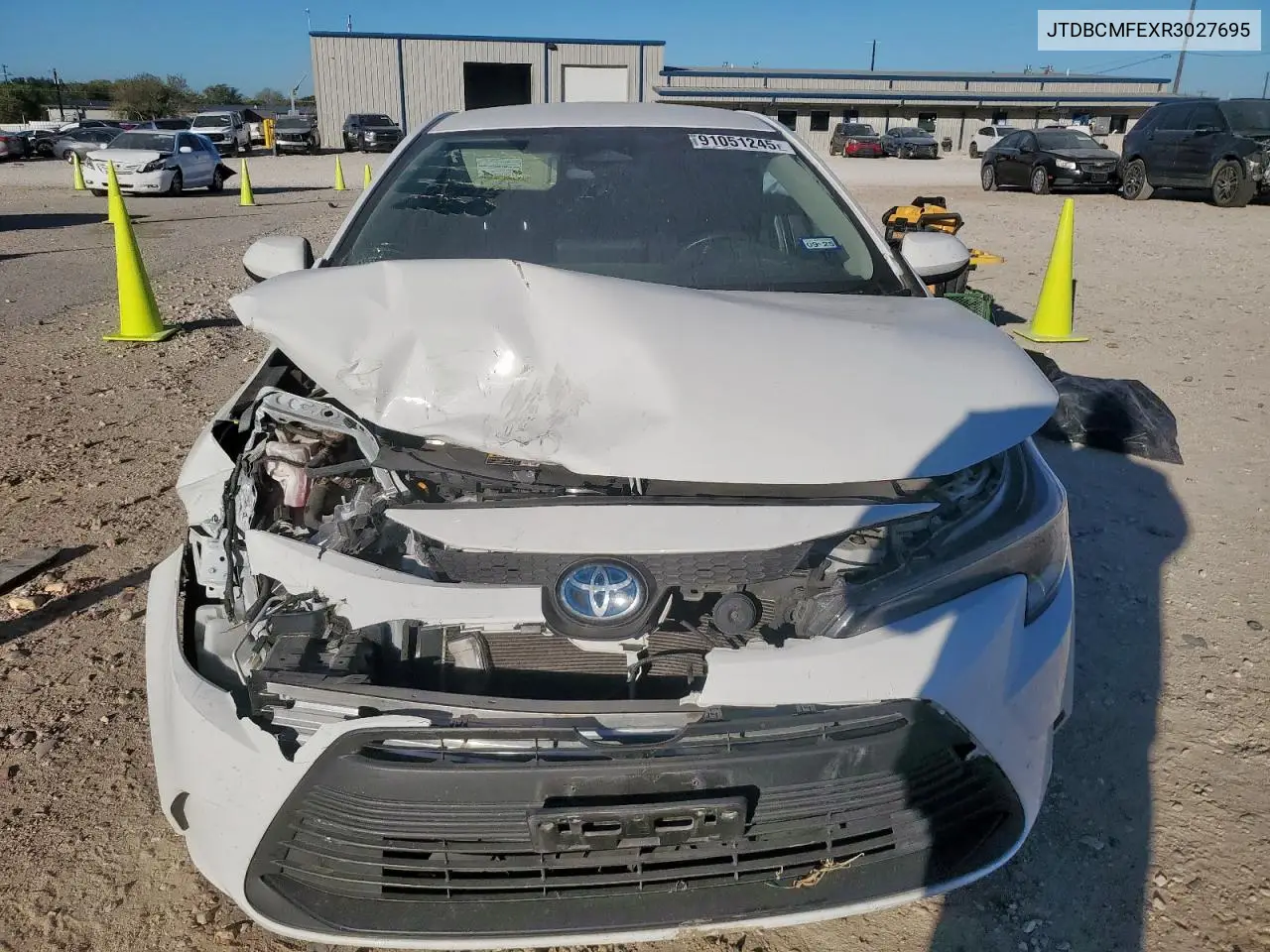 JTDBCMFEXR3027695 2024 Toyota Corolla Le