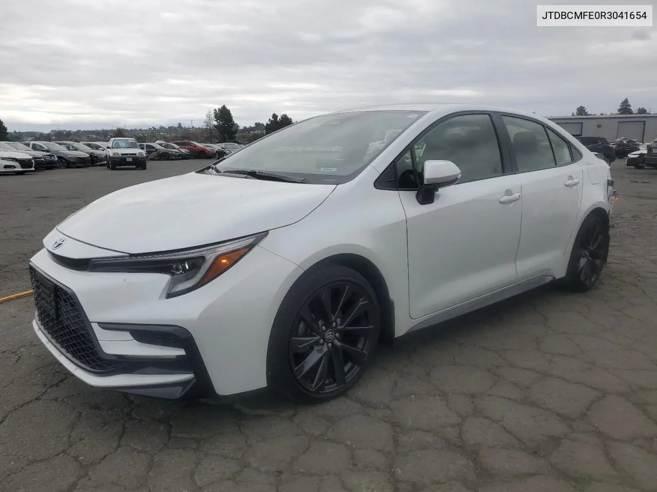 JTDBCMFE0R3041654 2024 Toyota Corolla Le