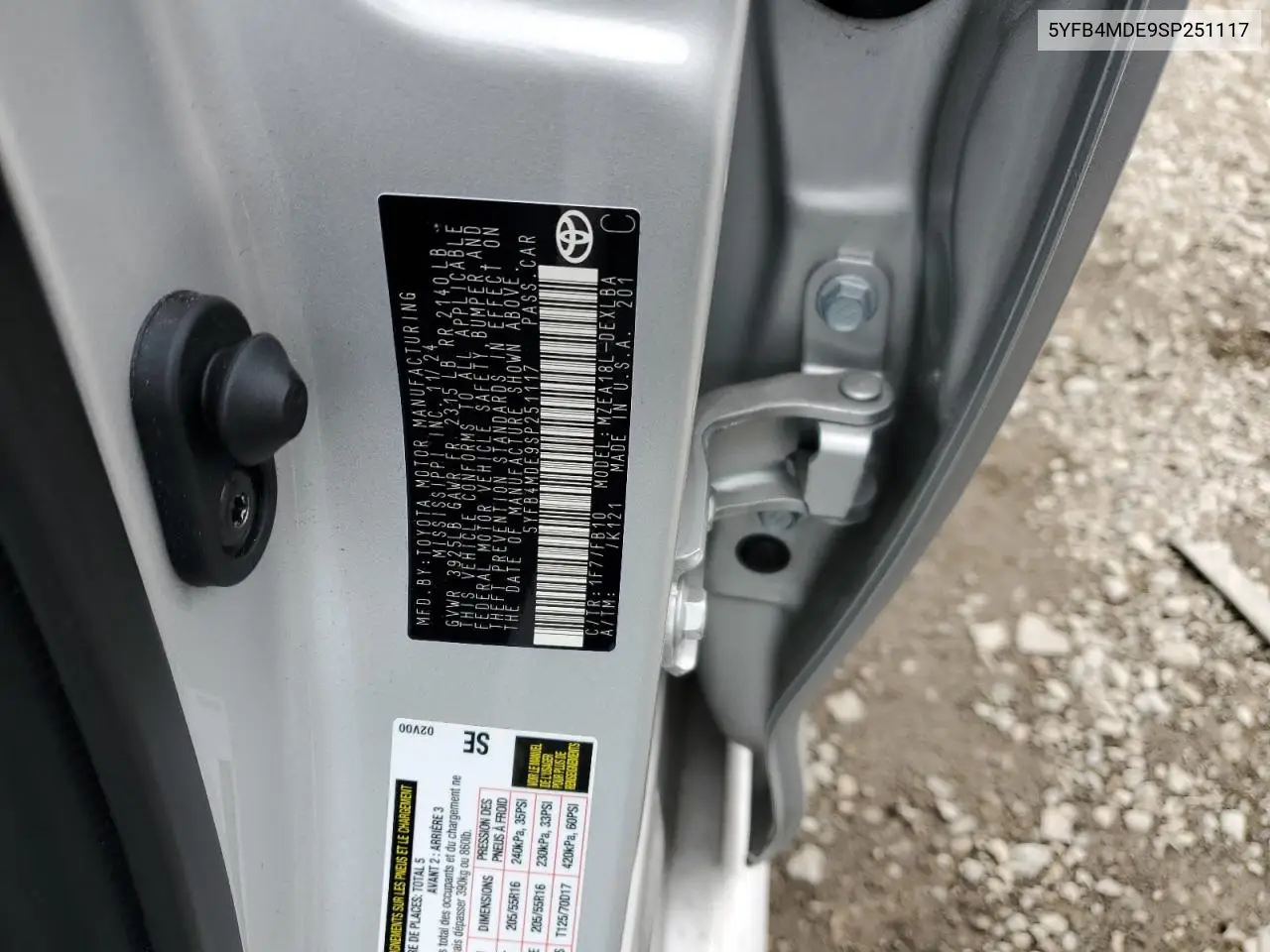 5YFB4MDE9SP251117 2025 Toyota Corolla Le