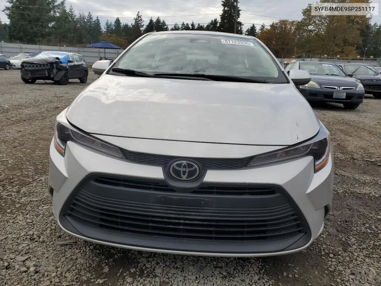 5YFB4MDE9SP251117 2025 Toyota Corolla Le