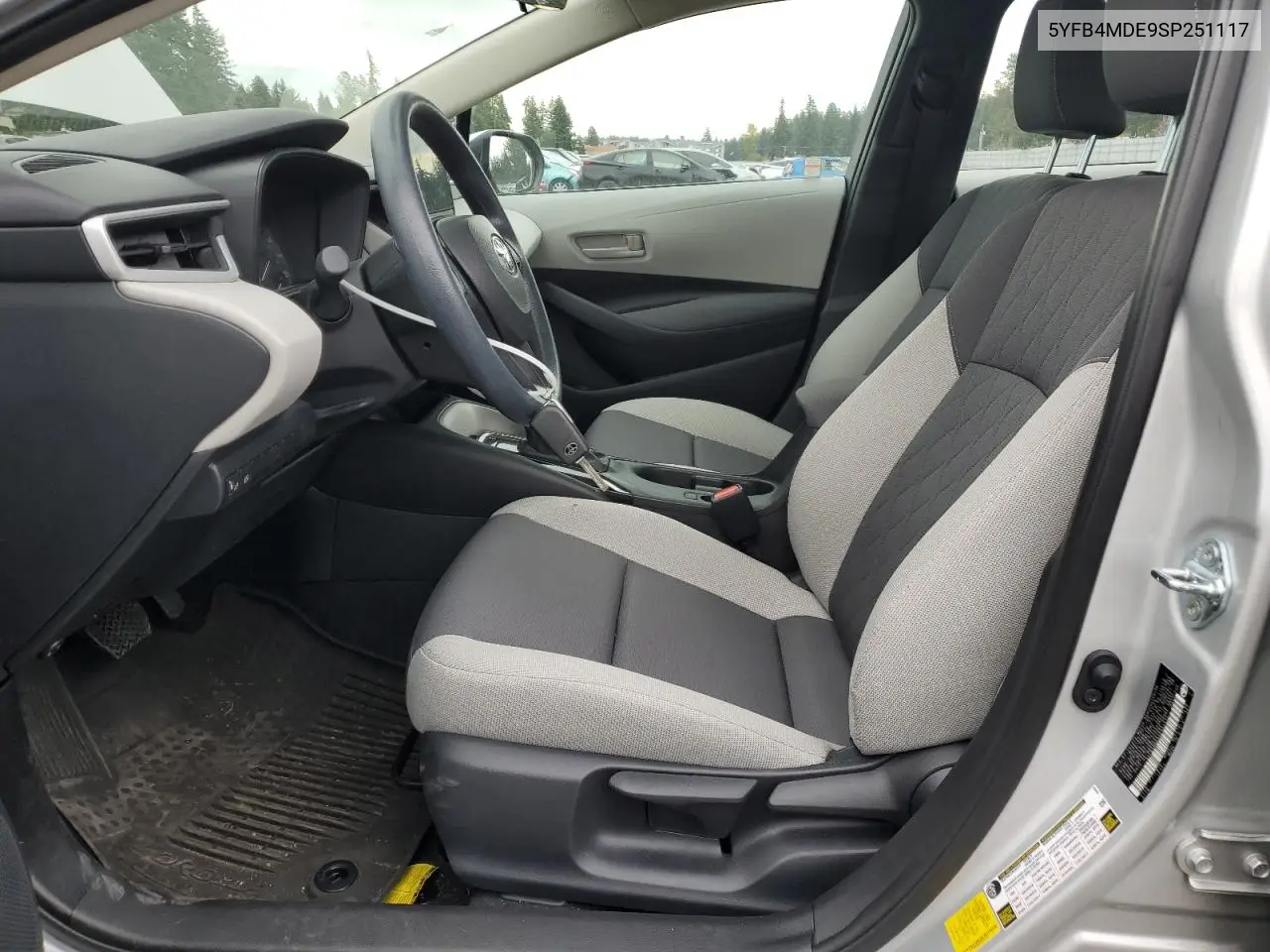 5YFB4MDE9SP251117 2025 Toyota Corolla Le