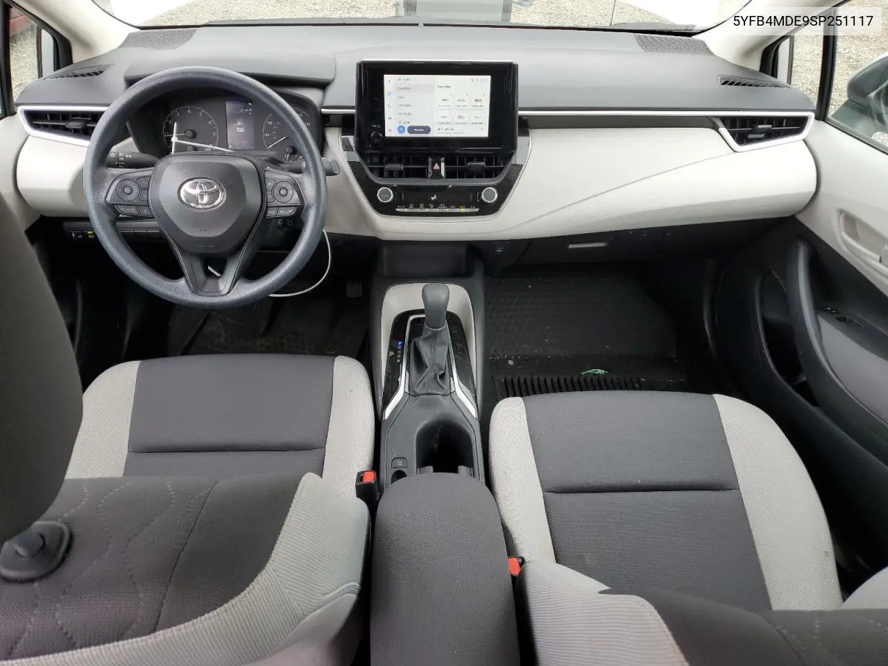 5YFB4MDE9SP251117 2025 Toyota Corolla Le