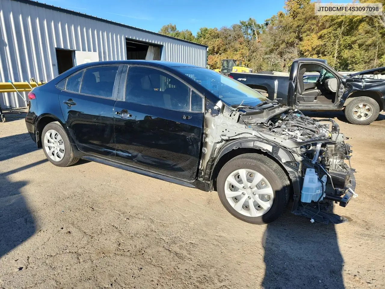 JTDBCMFE4S3097098 2025 Toyota Corolla Le
