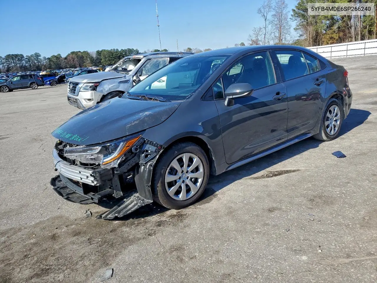 5YFB4MDE6SP266240 2025 Toyota Corolla Le