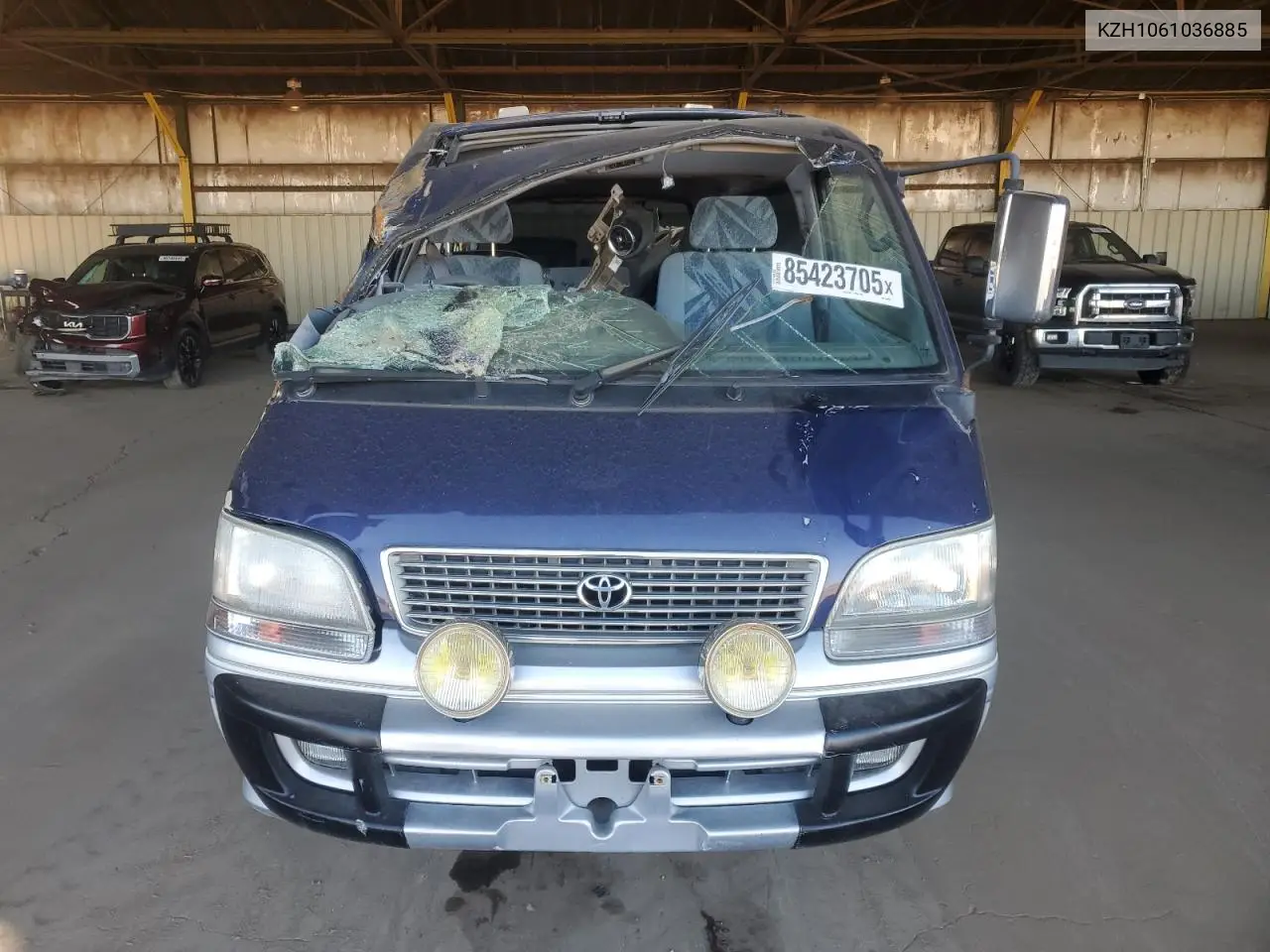 KZH1061036885 1997 Toyota Hiace