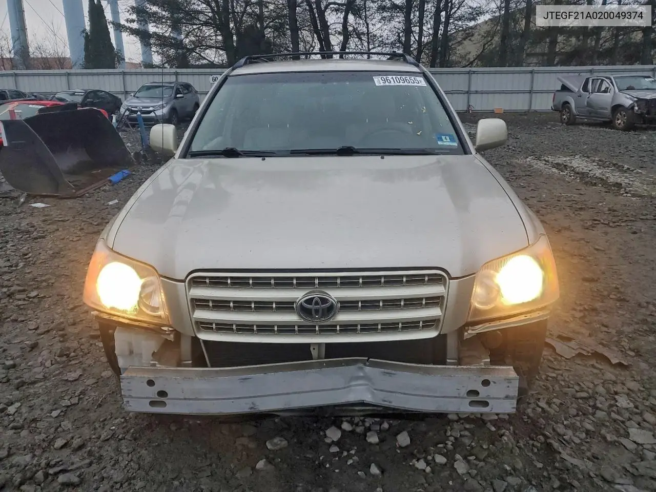 JTEGF21A020049374 2002 Toyota Highlander Limited