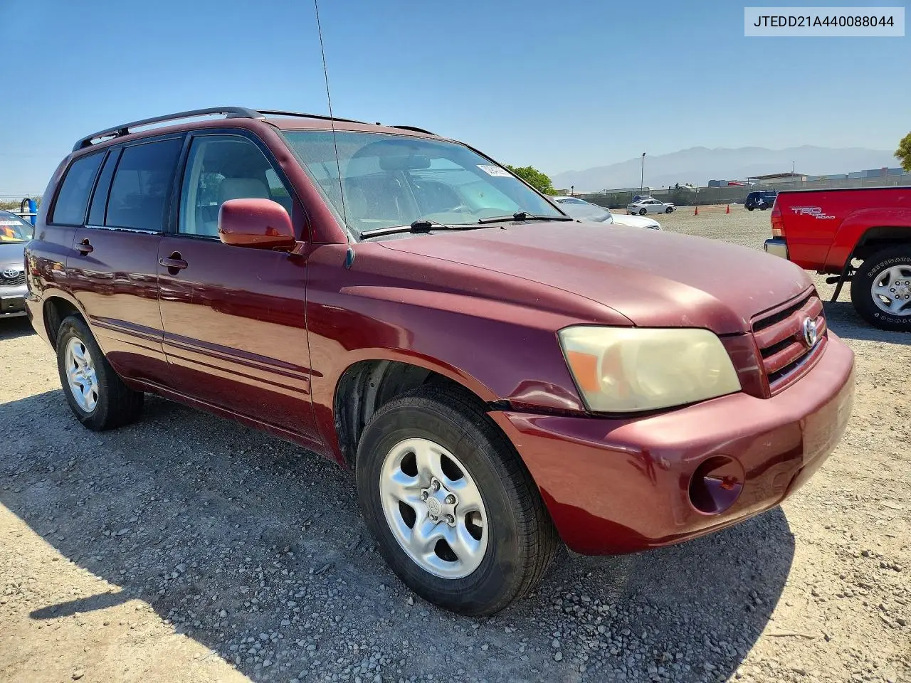 2004 Toyota Highlander Base VIN: JTEDD21A440088044 Lot: 52940296