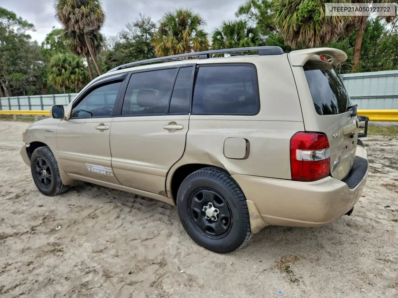 JTEEP21A050122722 2005 Toyota Highlander Limited