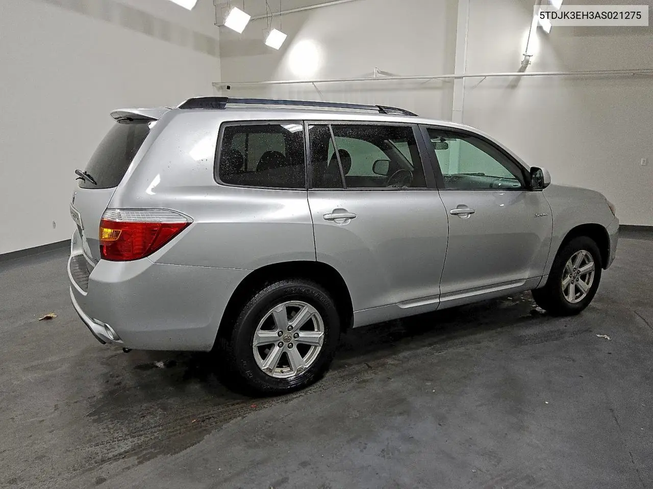 5TDJK3EH3AS021275 2010 Toyota Highlander Se