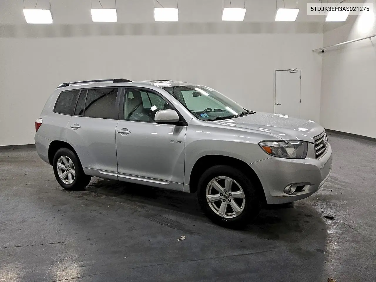 5TDJK3EH3AS021275 2010 Toyota Highlander Se