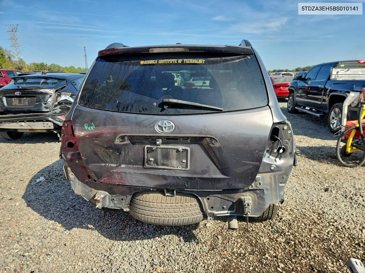 5TDZA3EH5BS010141 2011 Toyota Highlander Base
