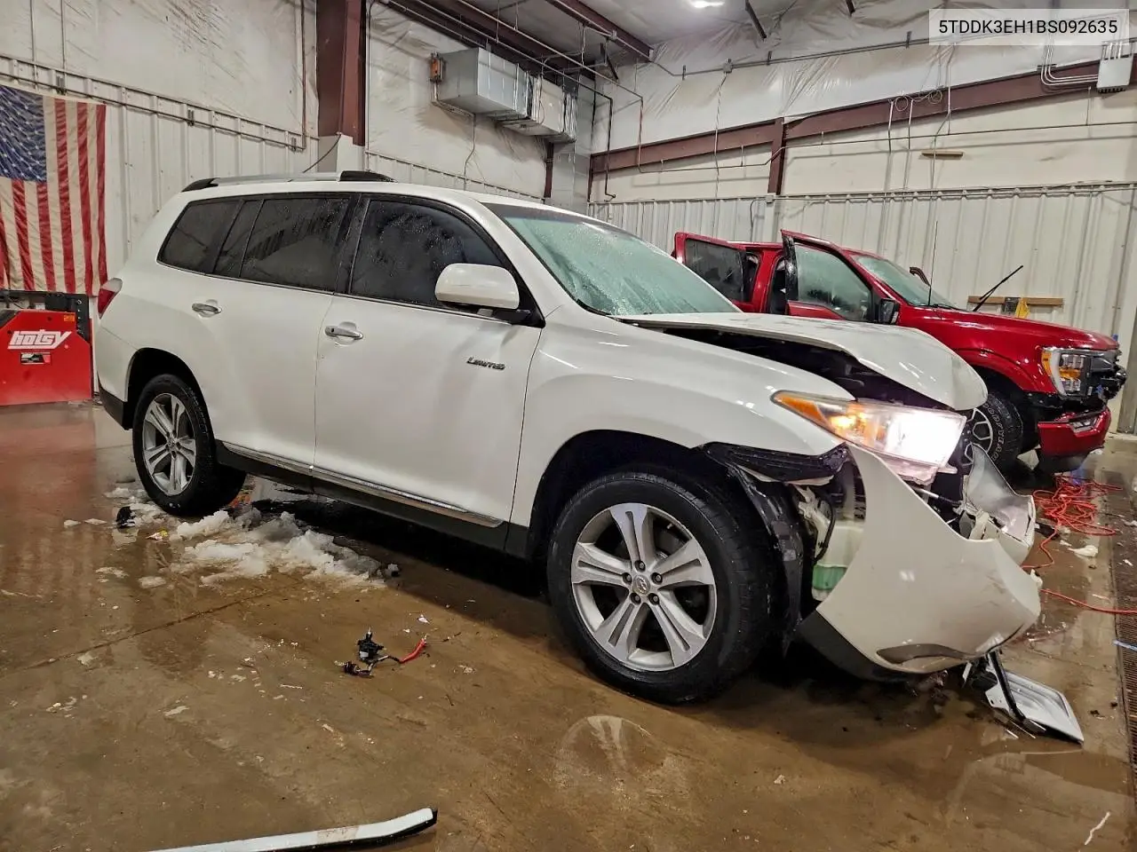 5TDDK3EH1BS092635 2011 Toyota Highlander Limited
