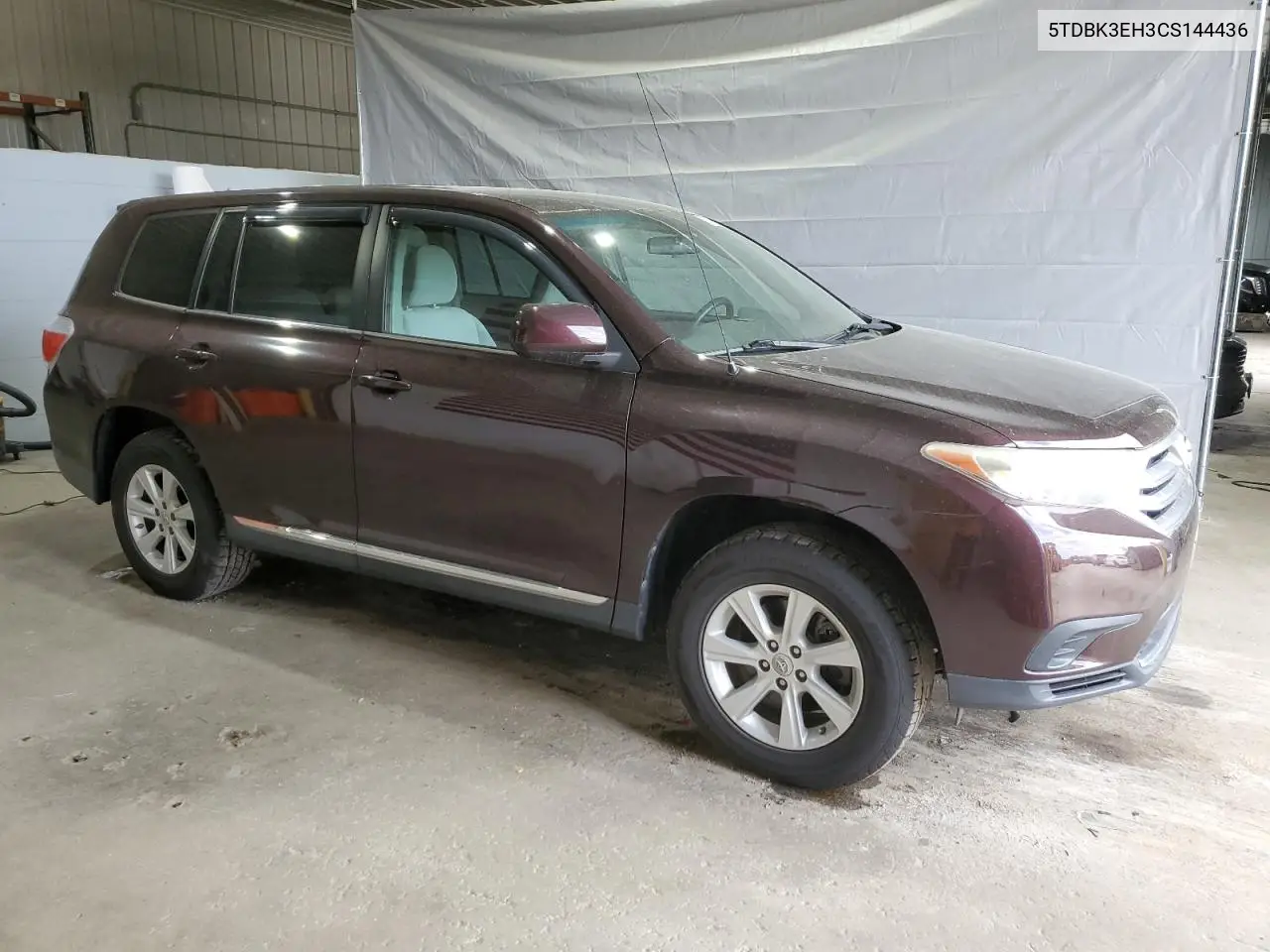 5TDBK3EH3CS144436 2012 Toyota Highlander Base