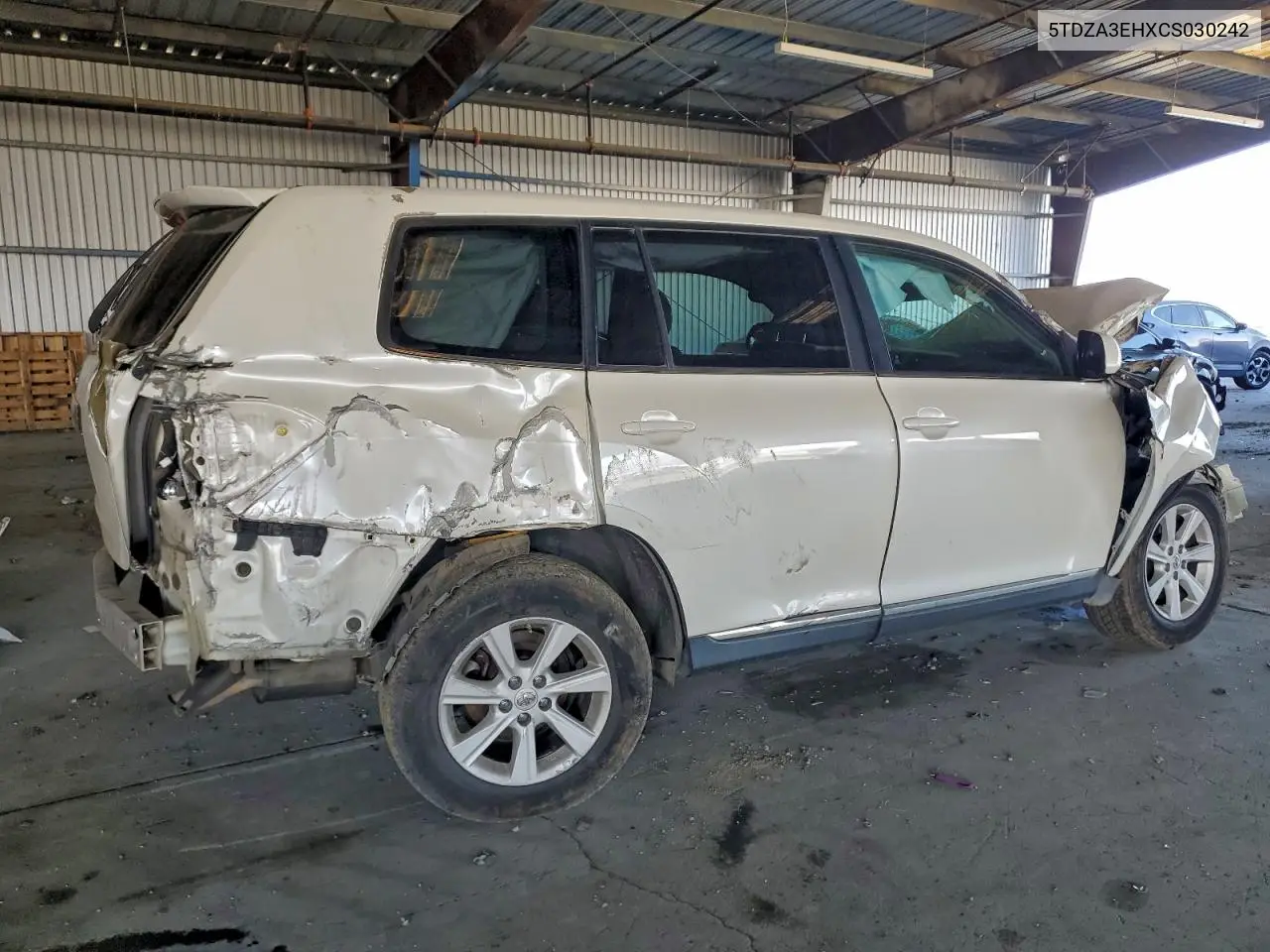5TDZA3EHXCS030242 2012 Toyota Highlander Base