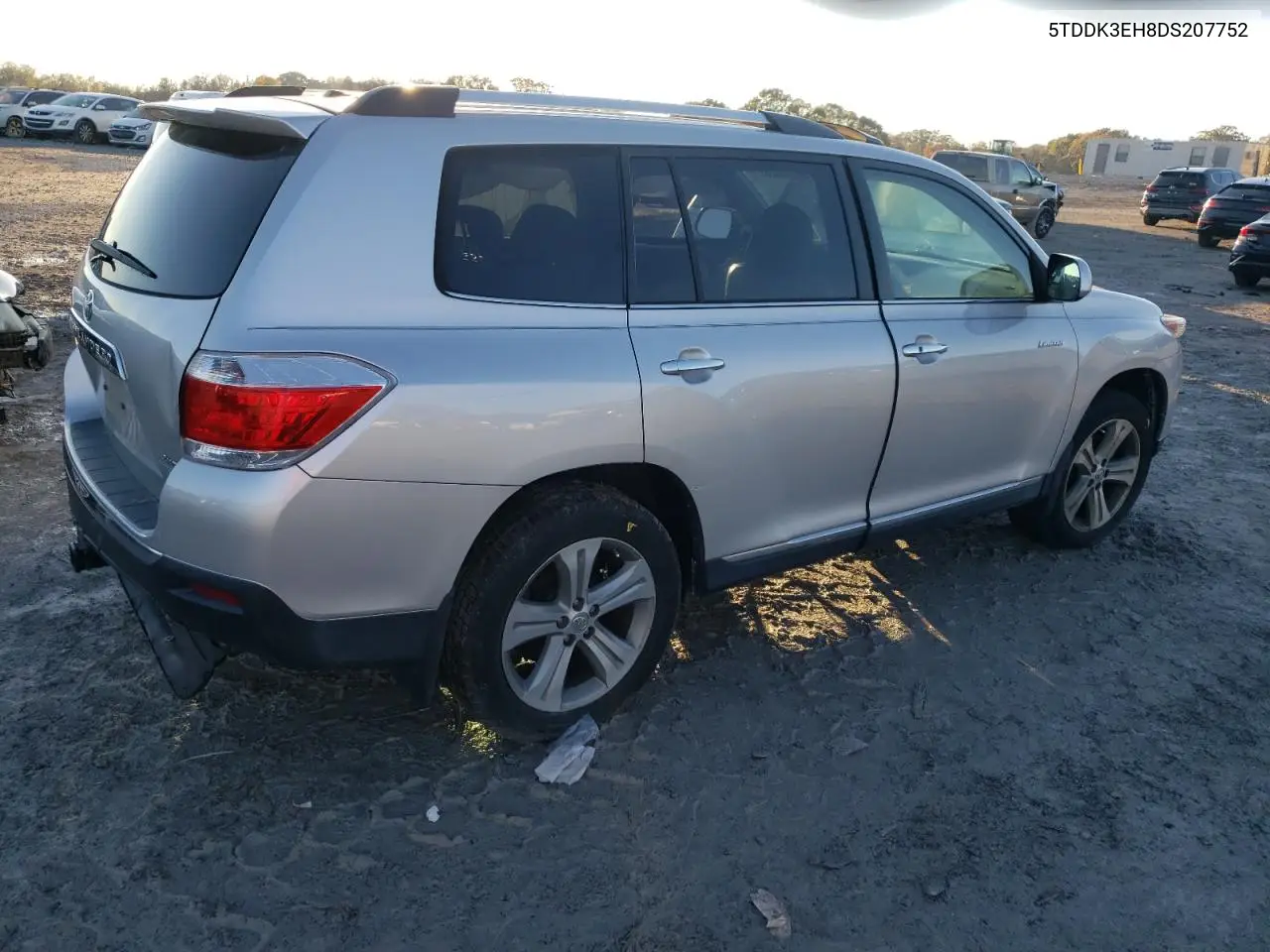 5TDDK3EH8DS207752 2013 Toyota Highlander Limited