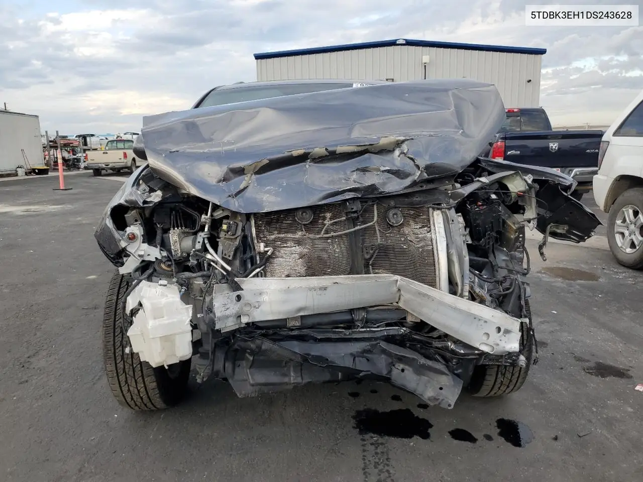 5TDBK3EH1DS243628 2013 Toyota Highlander Base