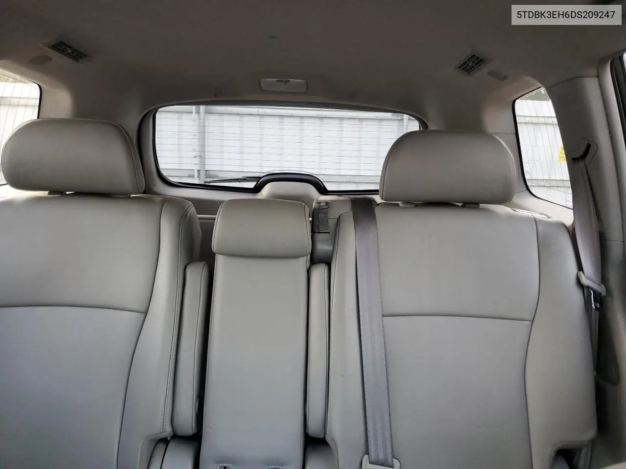 5TDBK3EH6DS209247 2013 Toyota Highlander Base