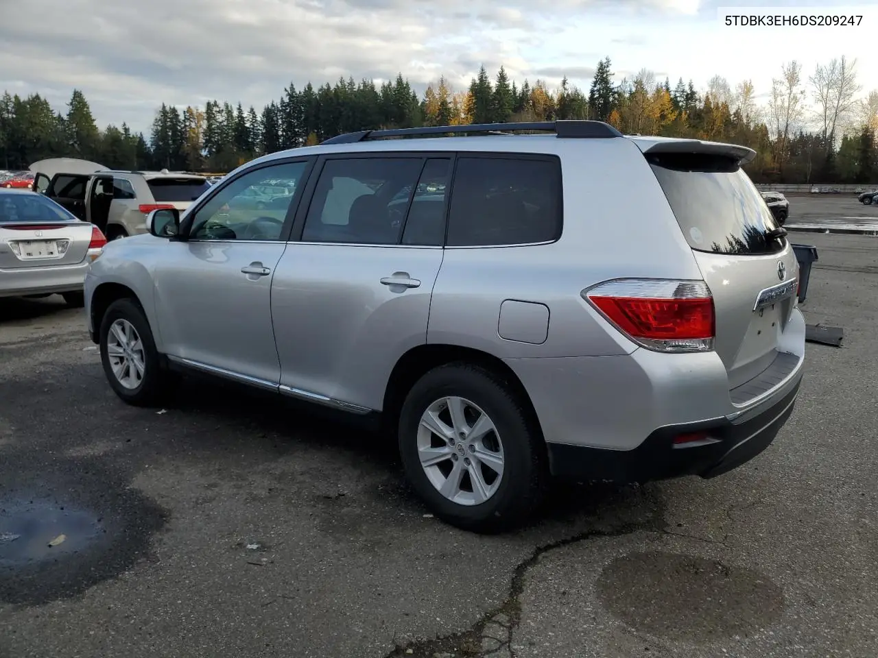 5TDBK3EH6DS209247 2013 Toyota Highlander Base