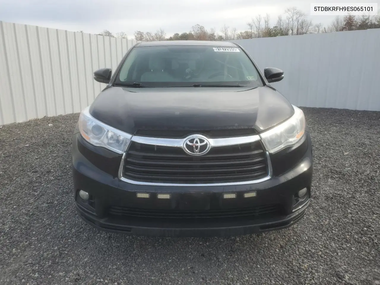 5TDBKRFH9ES065101 2014 Toyota Highlander Le