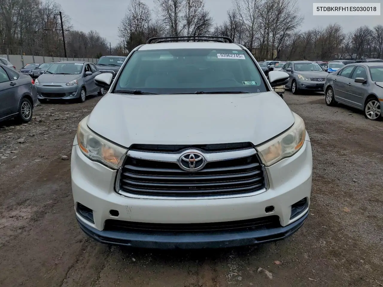 5TDBKRFH1ES030018 2014 Toyota Highlander Le