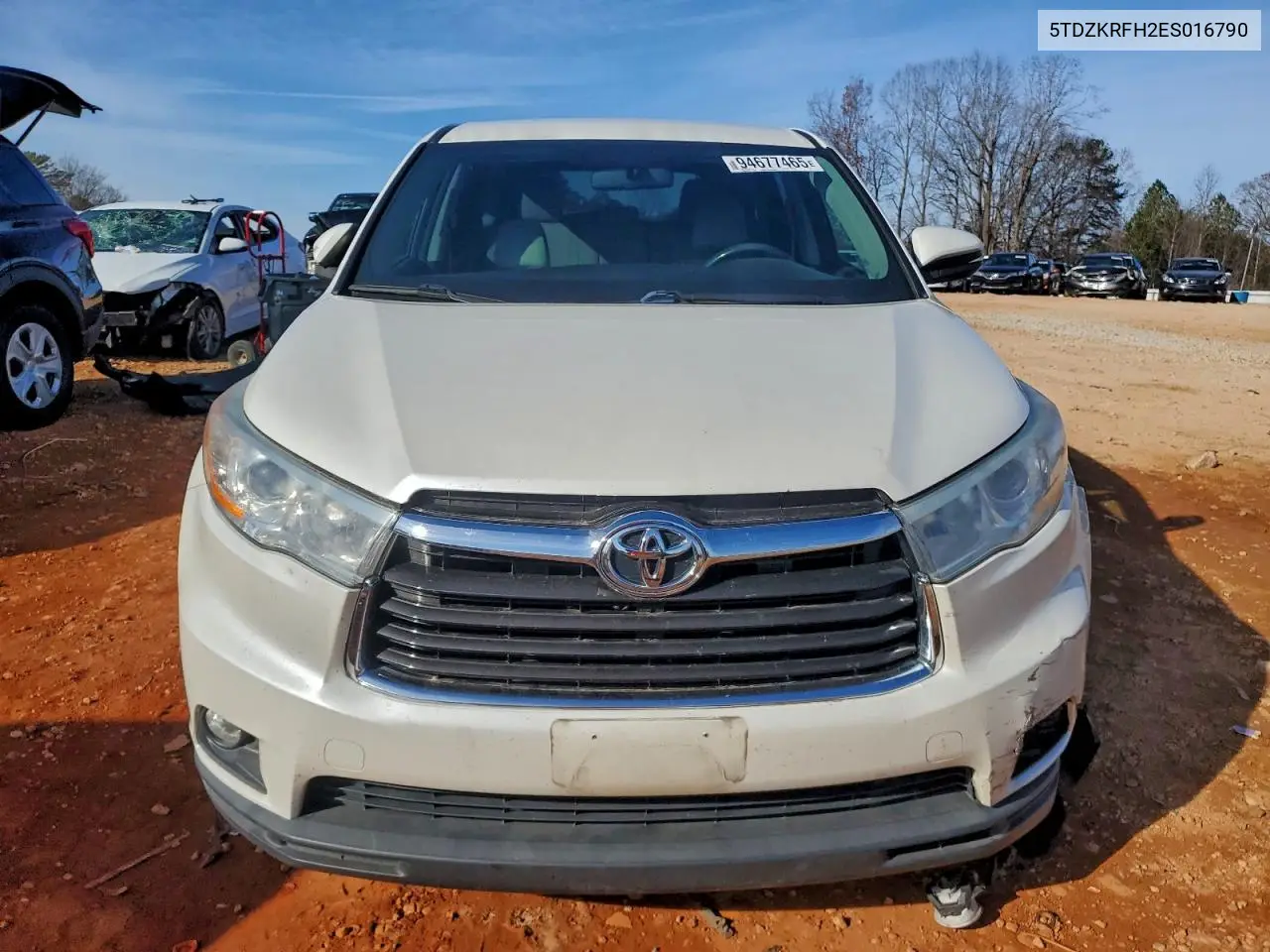 5TDZKRFH2ES016790 2014 Toyota Highlander Le