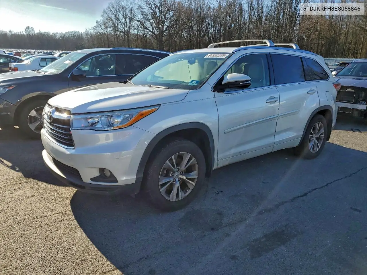 5TDJKRFH8ES058846 2014 Toyota Highlander Xle