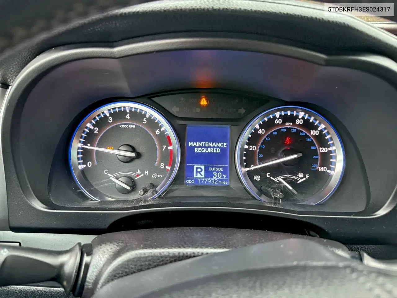 5TDBKRFH3ES024317 2014 Toyota Highlander Le