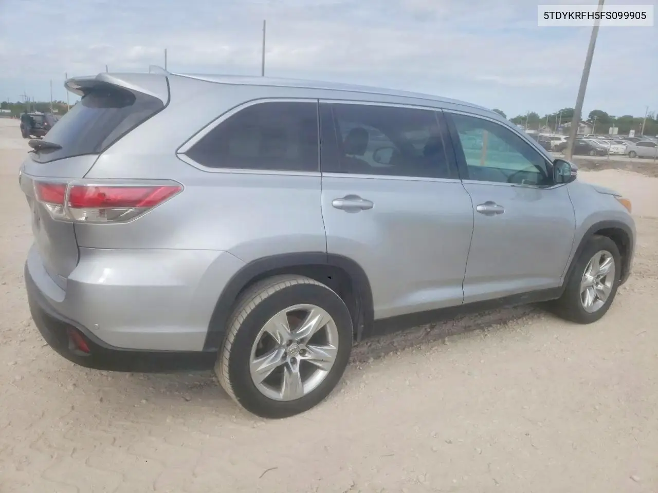 5TDYKRFH5FS099905 2015 Toyota Highlander Limited