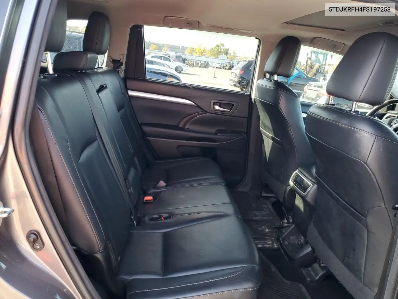 5TDJKRFH4FS197258 2015 Toyota Highlander Xle